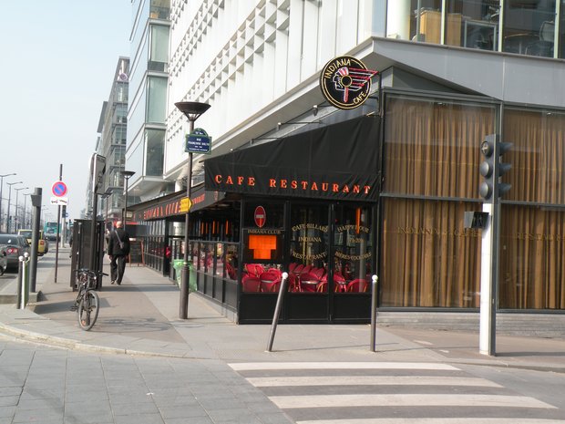 Indiana Cafe, 13e